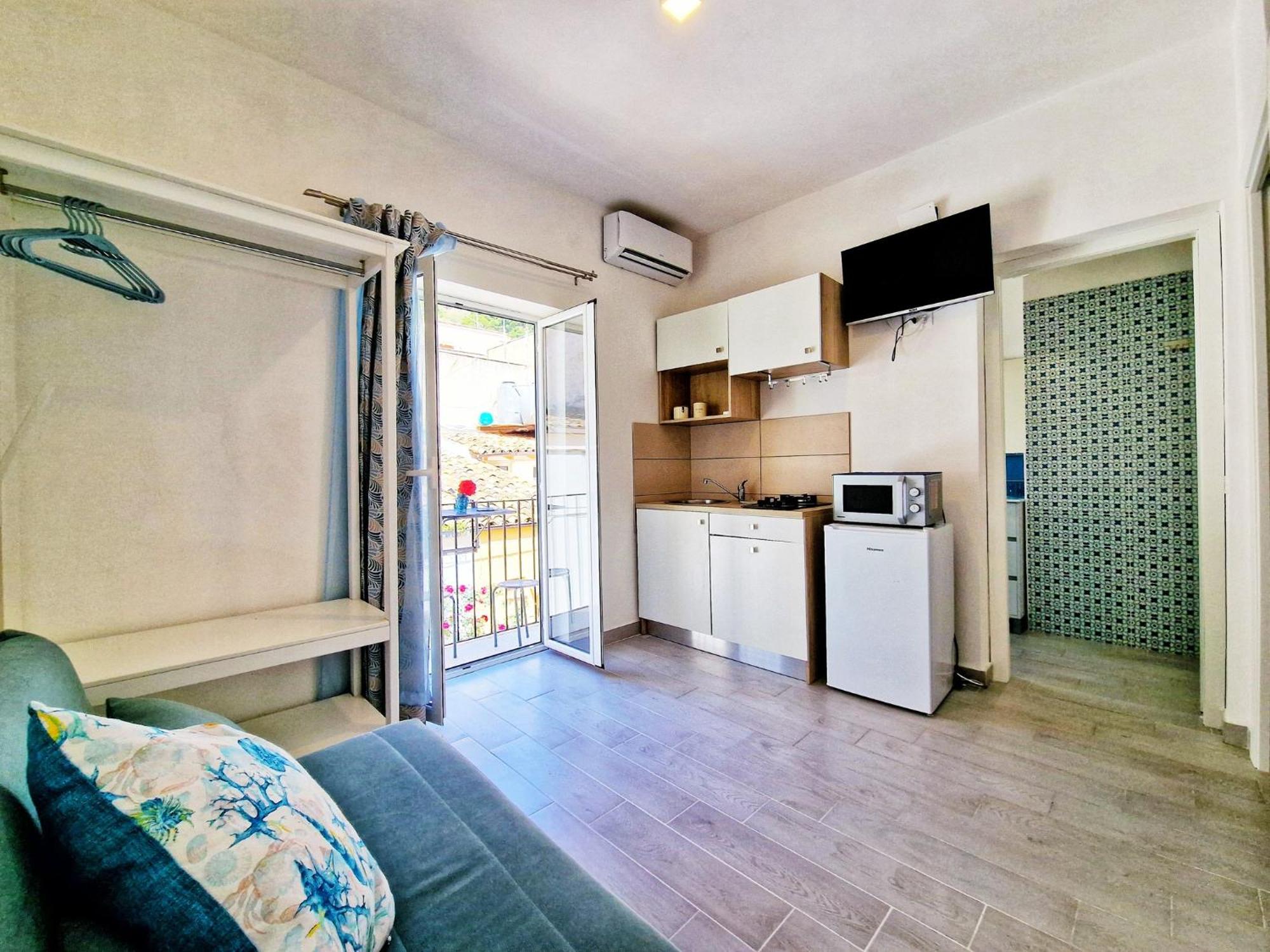 Casa Vacanze A&G カステッランマーレ・デル・ゴルフォ エクステリア 写真
