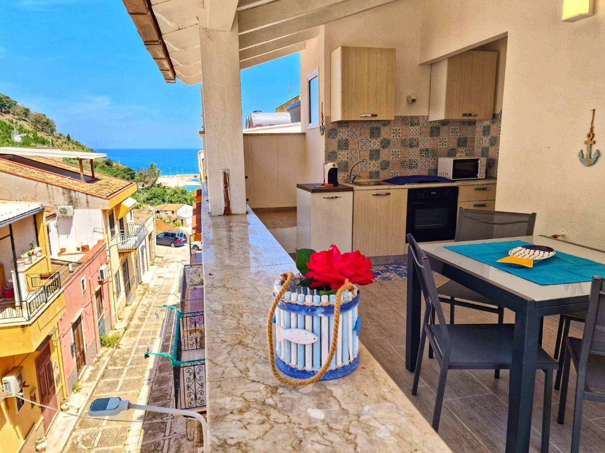 Casa Vacanze A&G カステッランマーレ・デル・ゴルフォ エクステリア 写真